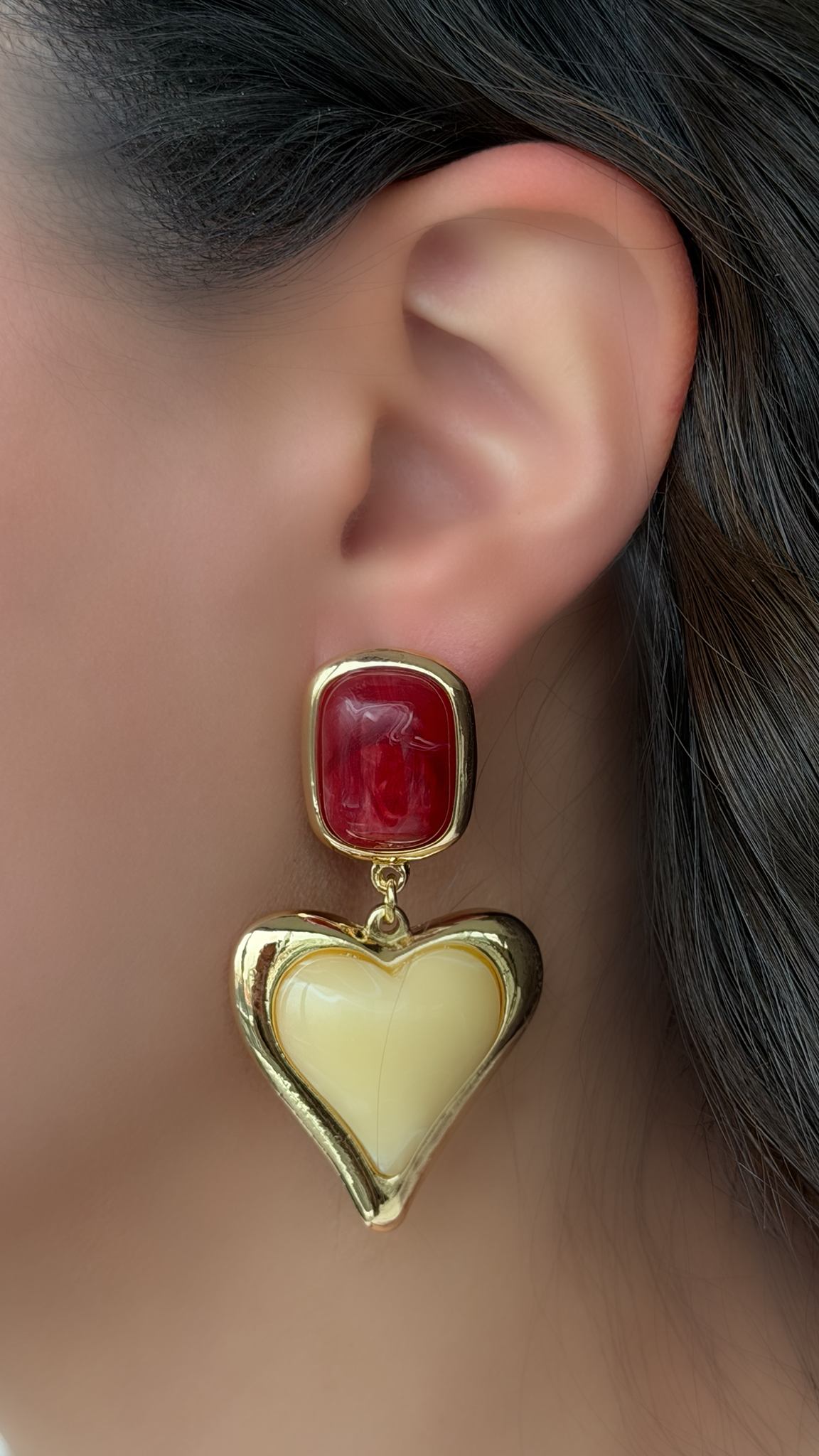 Büyük Kalpli Sallantılı Gold Küpe