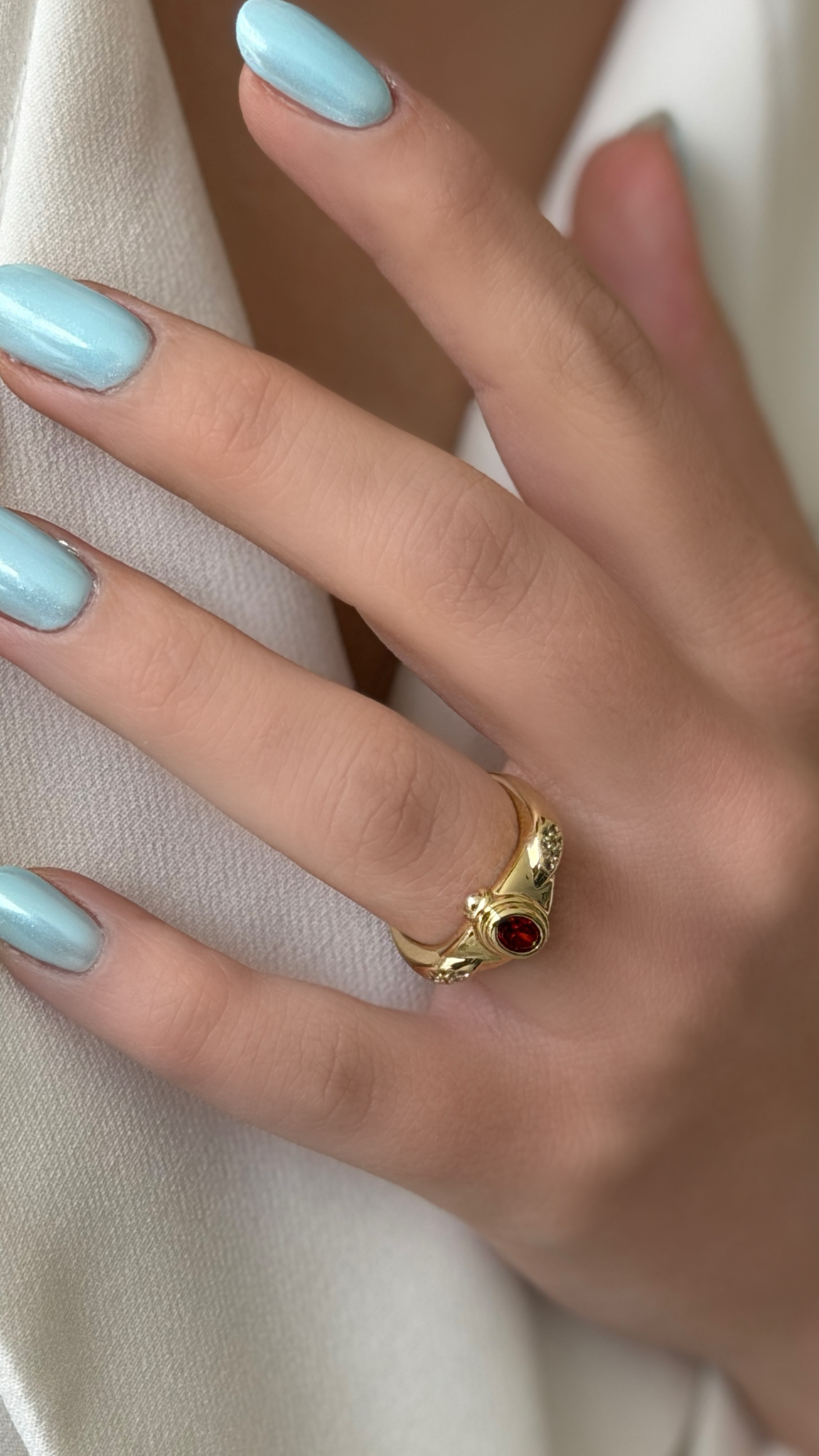 Turuncu Elmas Taşlı Ayarlanabilir Gold Yüzük