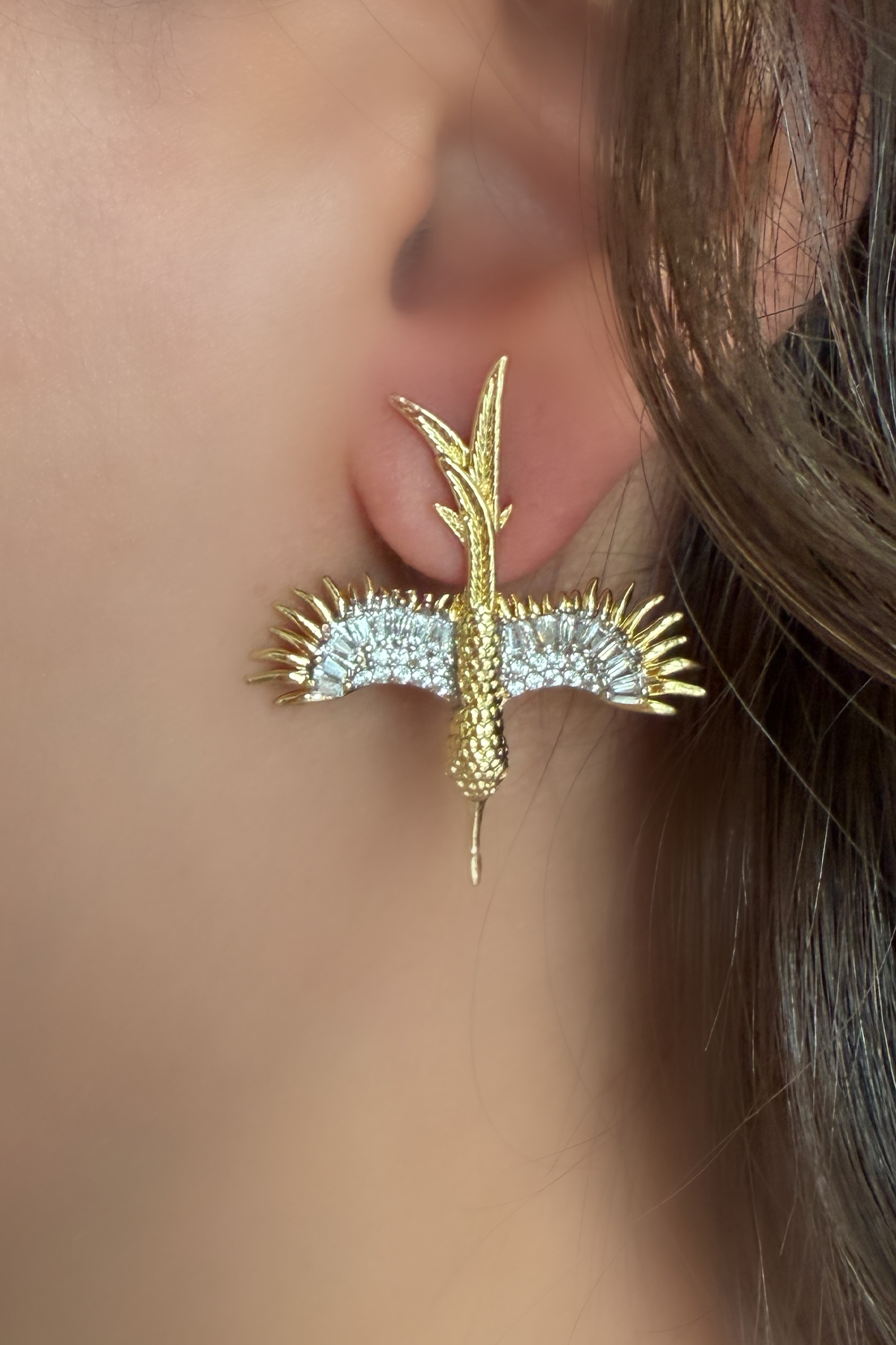 Işıltı Kanat Gold Küpe