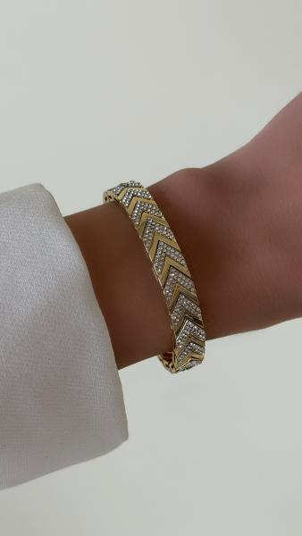Lastikli Taşlı Ok Detaylı Gold Bileklik