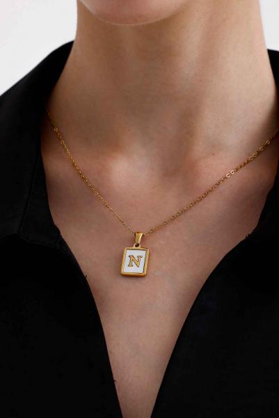 N Harfi Kare Gold Altın Kaplama Kolye